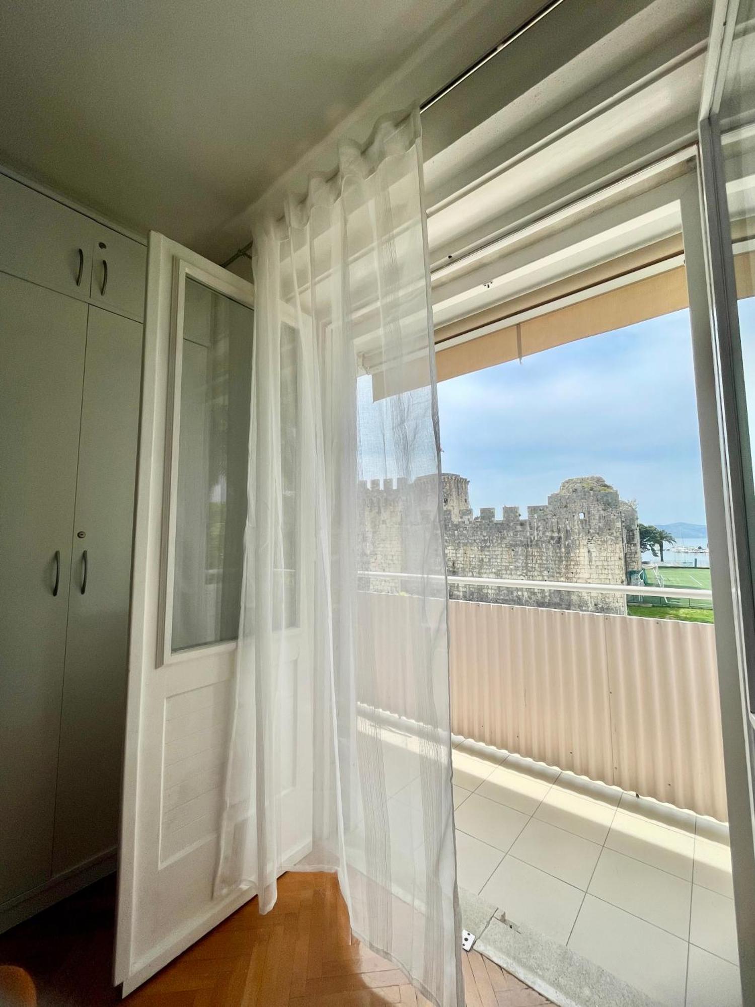 Dinka Old Town Apartment With Sea View Трогир Экстерьер фото